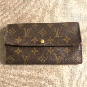 AUTHENTIC Louis Vuitton Trifold wallet.